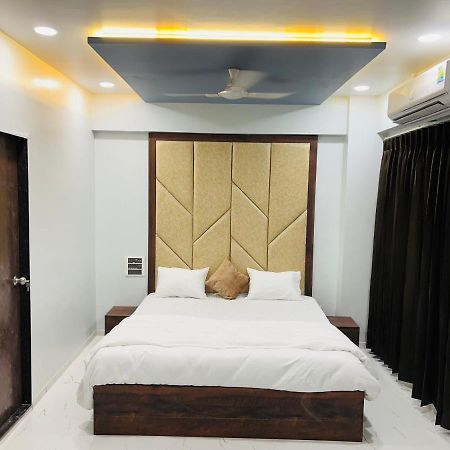 Hotel New City Light Surat Zewnętrze zdjęcie