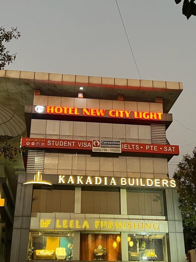 Hotel New City Light Surat Zewnętrze zdjęcie