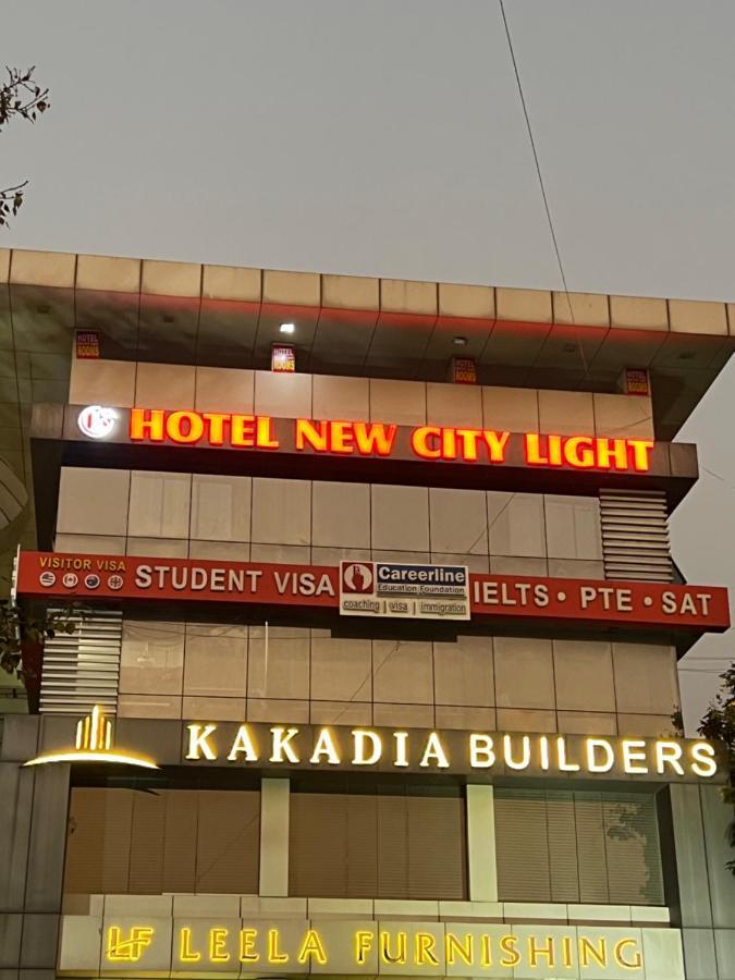 Hotel New City Light Surat Zewnętrze zdjęcie