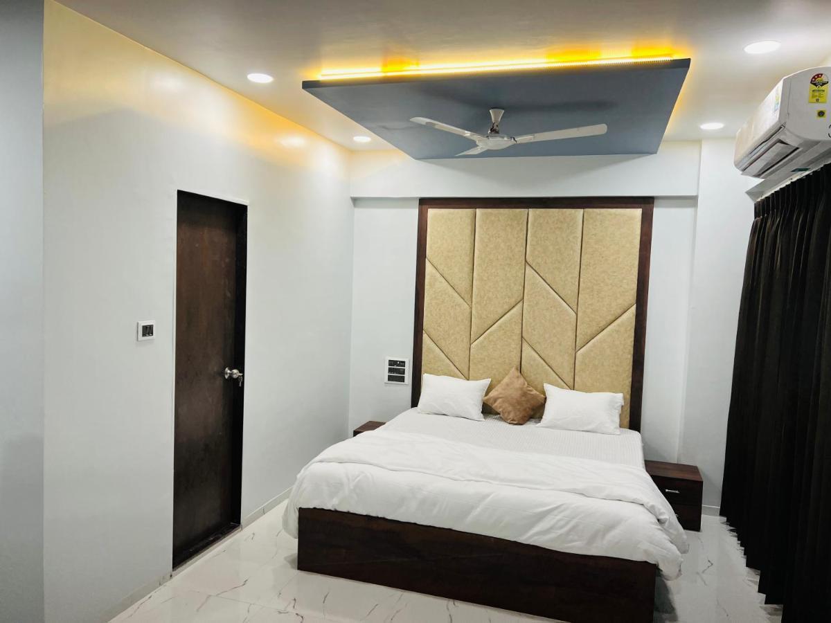Hotel New City Light Surat Zewnętrze zdjęcie