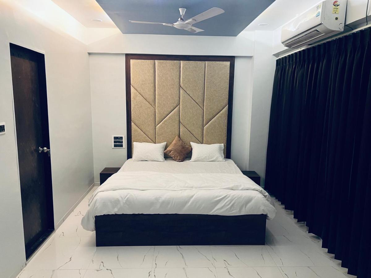 Hotel New City Light Surat Zewnętrze zdjęcie