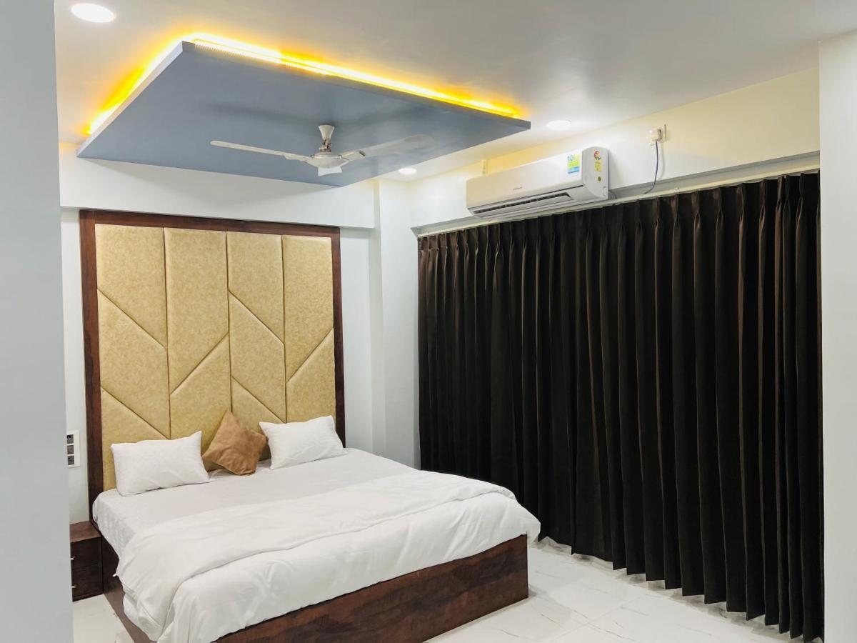 Hotel New City Light Surat Zewnętrze zdjęcie